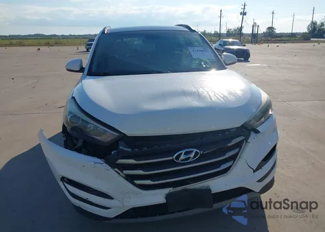 2018 Hyundai Tucson Value из США, поврежденный, VIN KM8J33A29JU679284